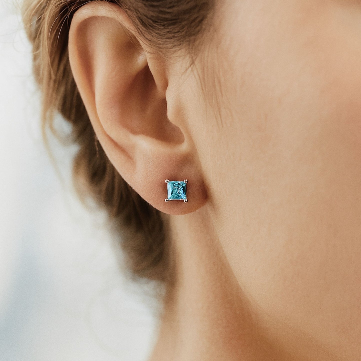 14K 1.07cttw Princess Cut Blue Zircon Stud Earrings