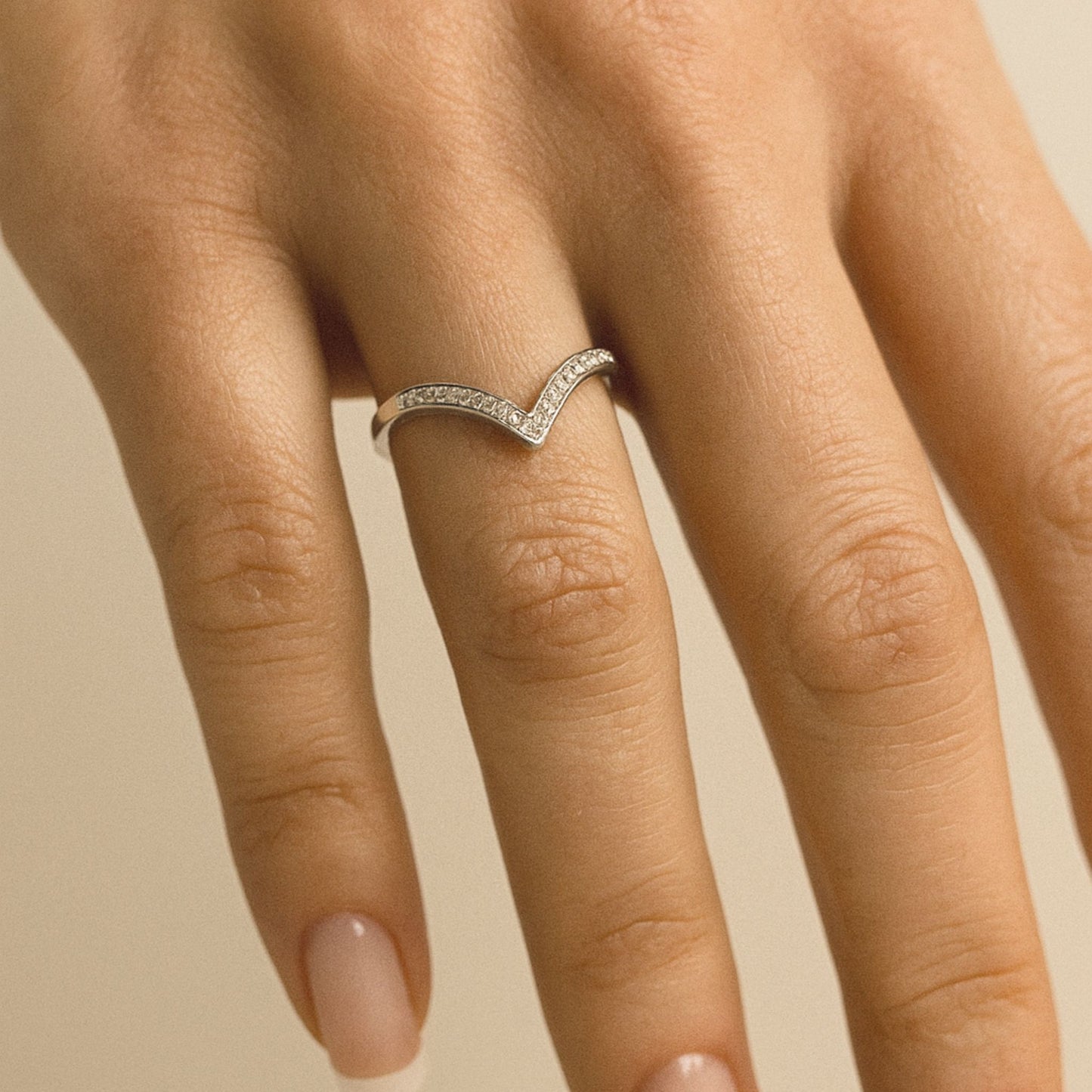 14K 0.14cttw VS White Diamond Wonder Ring