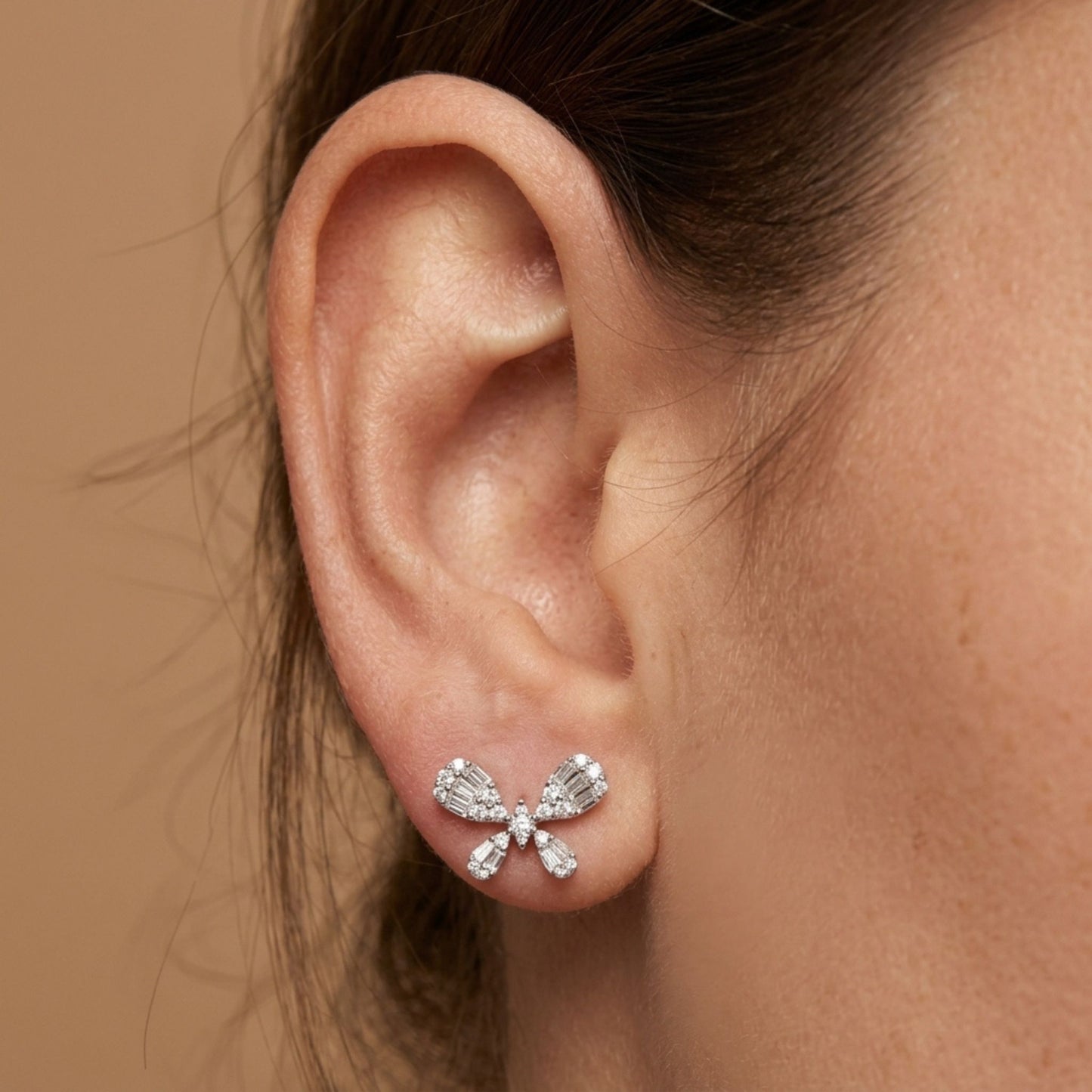 18K 0.49cttw Tapered Baguette & Round White Diamond Stud Earrings