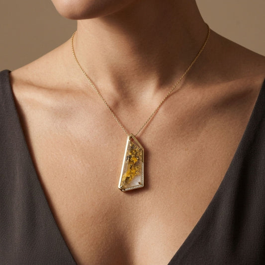 14K 28.2ct Free Form Natural Gold Quartz 0.17cttw VS White Diamonds Pendant