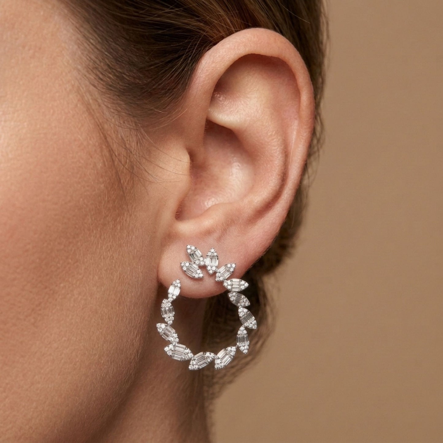 18K 2.53cttw Baguette & Round White Diamond Earrings