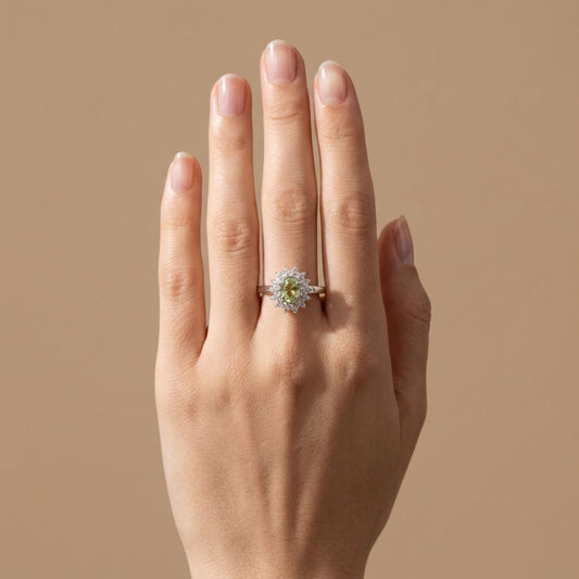 14K 0.81ct Oval Green Paraiba 0.58cttw VS White Diamonds Ring