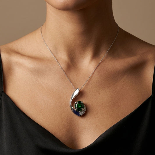 14K 2.95ct Round Chrome Diopside 0.07cttw VS White Diamonds Pendant