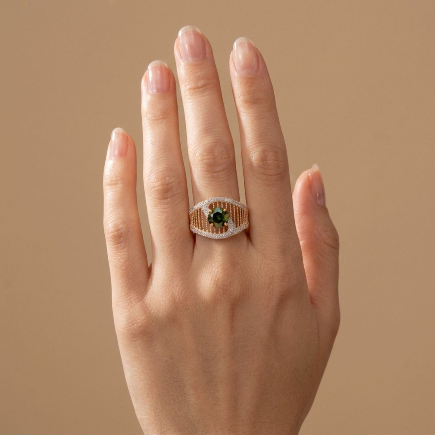 14K 1.84ct Round Color Change Sphene 0.28cttw VS White Diamonds Ring