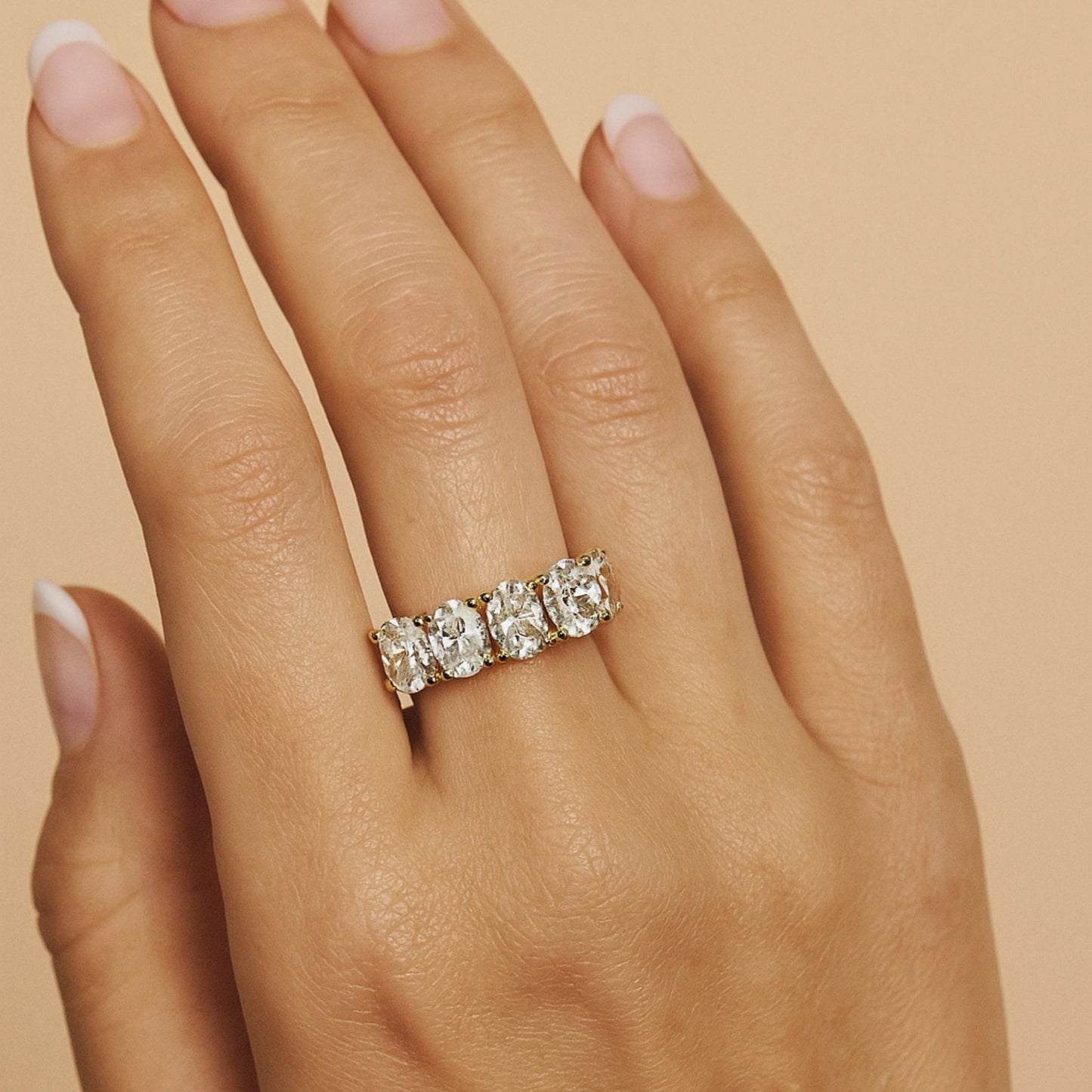 14K 2.00cttw Oval VS White Diamond 5 Stone Band Ring