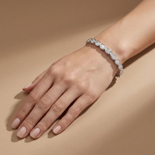 14K 4.53cttw Oval VS White Diamond Bangle