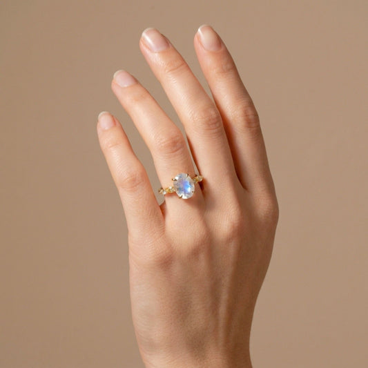 14K 3.04ct Oval Moonstone 0.47cttw VS Yellow Diamonds Ring