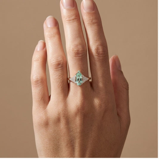 14K 1.92ct Pear Shape Vanadium Beryl 0.16cttw VS White Diamonds Ring
