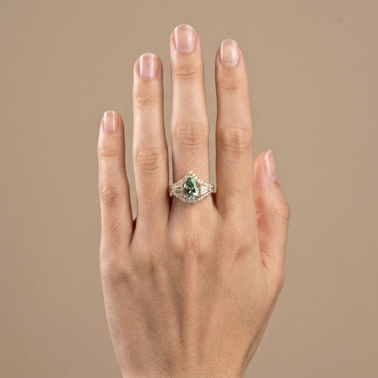 18K 1.69ct Pear Shape Vanadium Beryl 0.97cttw White Diamonds Ring