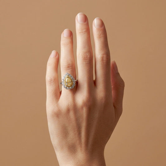 14K 1.00ct Pear Shape VS Yellow Diamond 1.26cttw Yellow & White Diamonds Ring