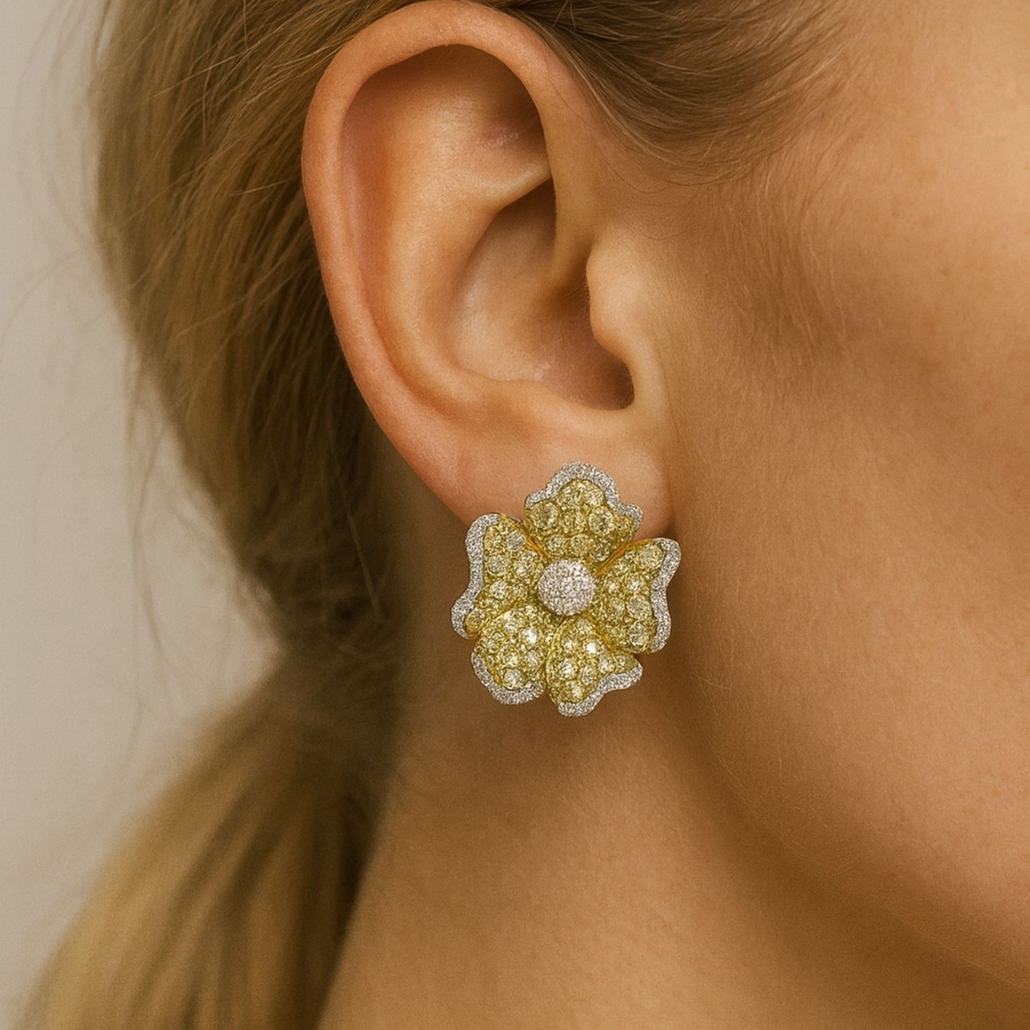 14K 2.05cttw Round Yellow & White Diamond Flower Stud Earrings