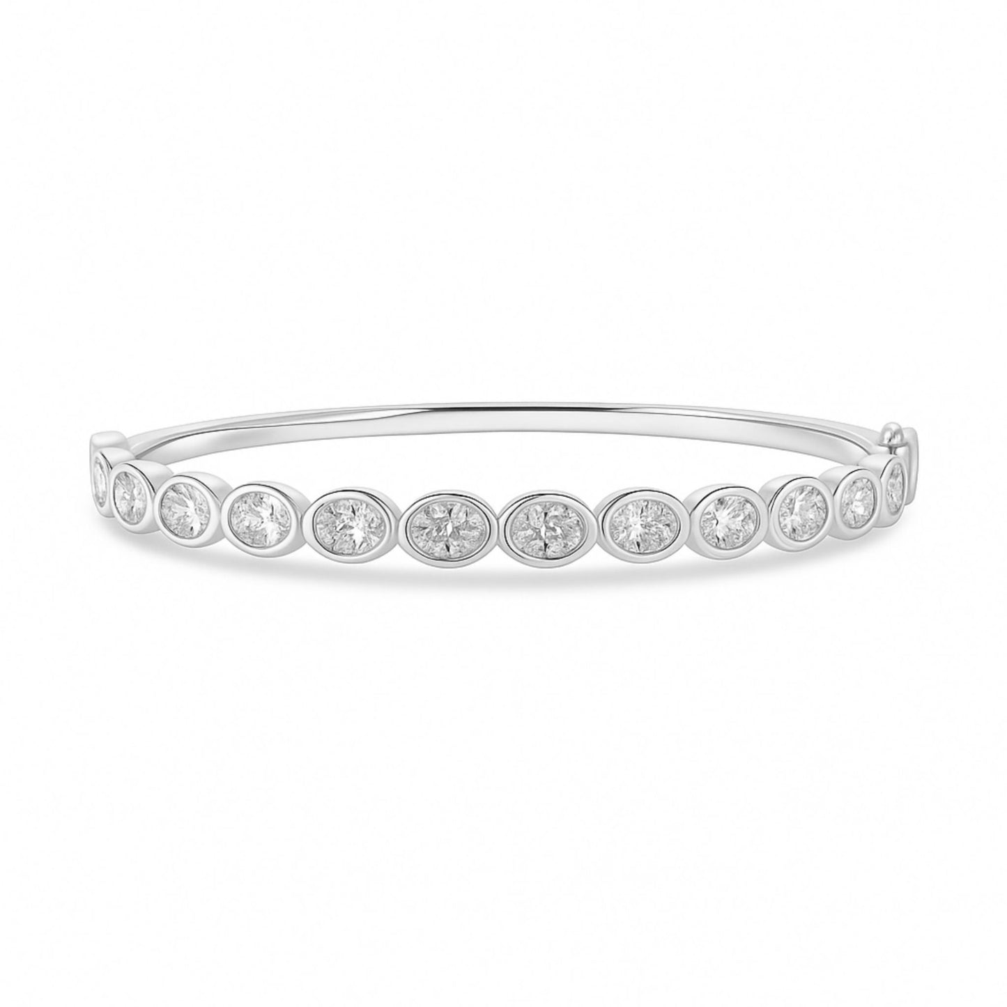 14K 4.53cttw Oval VS White Diamond Bangle