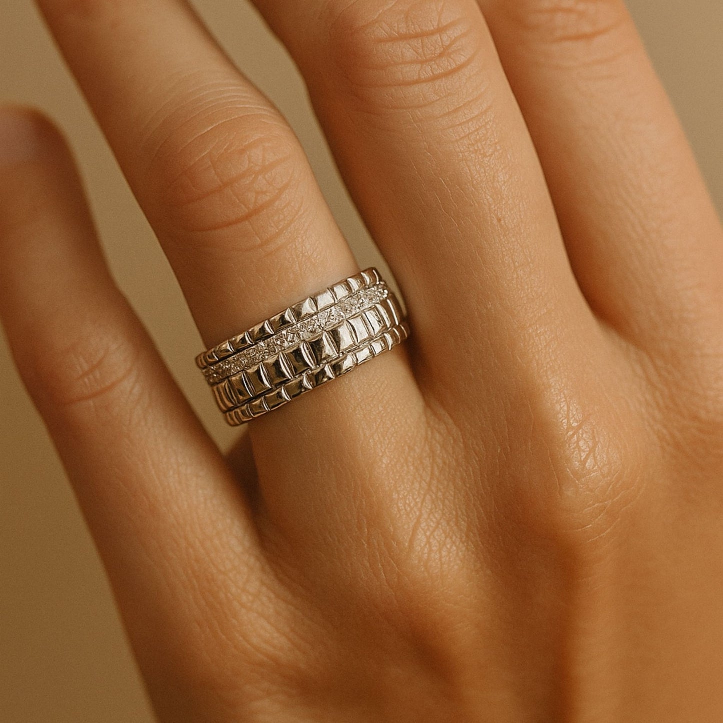 14K 0.42cttw Round VS White Diamond Watch Band Ring