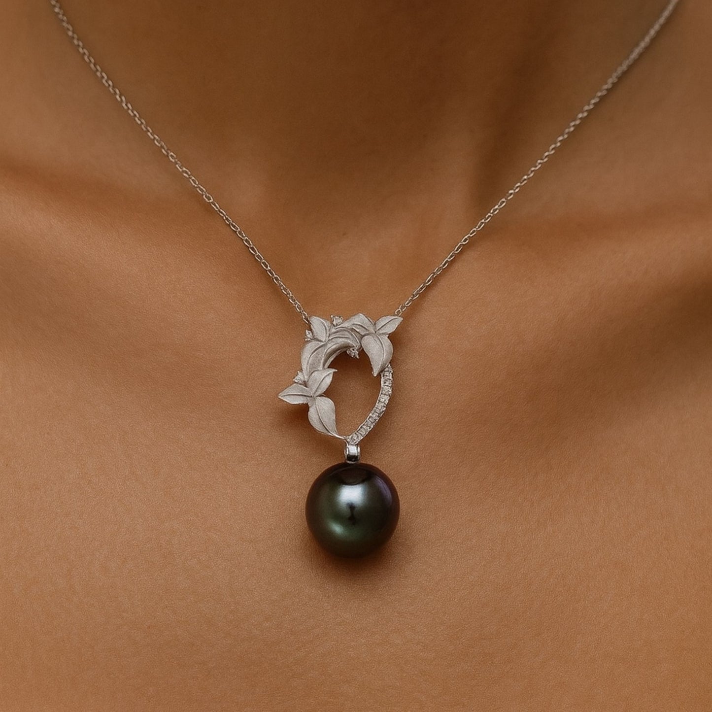 18K 11.5mm Round Tahitian Black Pearl 0.13cttw White Diamonds Pendant