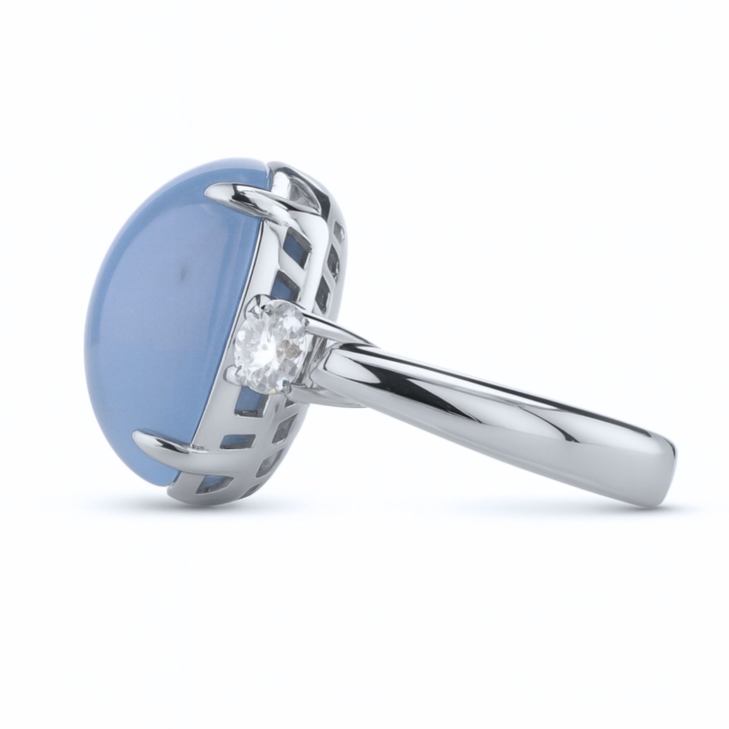 Platinum 27.47ct Oval Unheated Star Sapphire 1.14cttw White Diamonds Ring