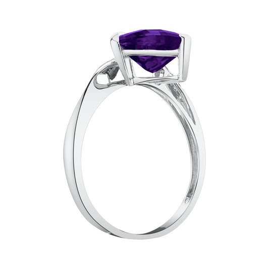 14K 1.50ct Trilliant Amethyst and Diamond Ring
