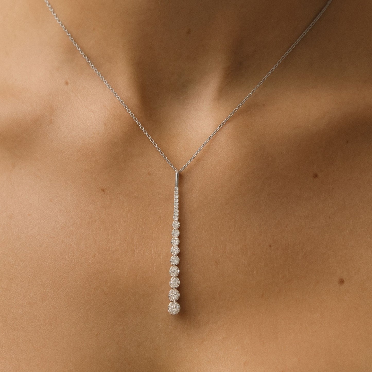 14K 0.34cttw VS White Diamond Graduated Stiletto Pendant
