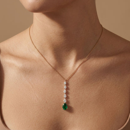 18K 0.93ct Oval Colombian Emerald 0.75cttw White Diamonds Necklace