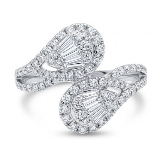 18K 0.55cttw Baguette & Round VS White Diamonds Ring