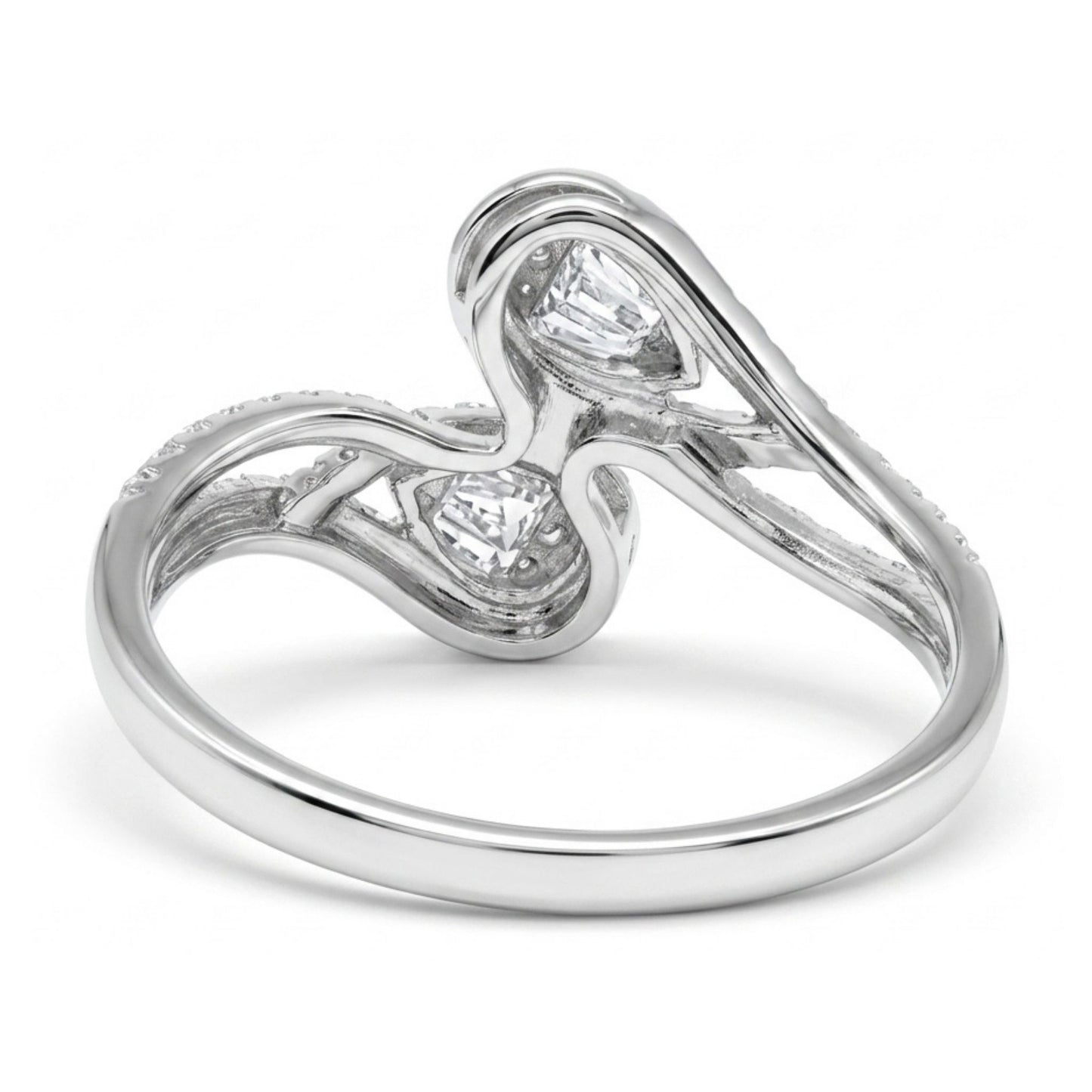 18K 0.55cttw Baguette & Round VS White Diamonds Ring