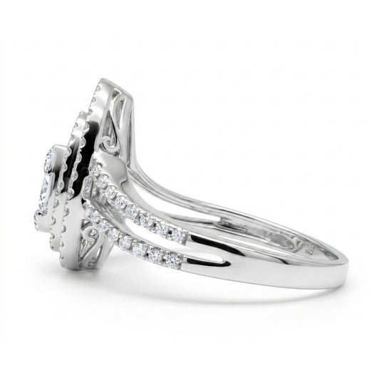 18K 0.44cttw Baguette & Round VS White Diamonds Ring