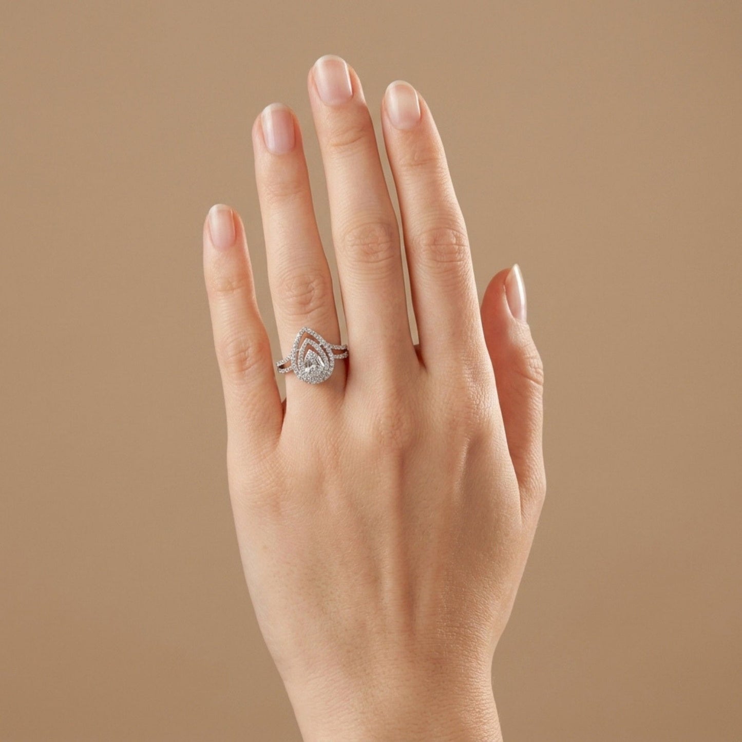 18K 0.44cttw Baguette & Round VS White Diamonds Ring
