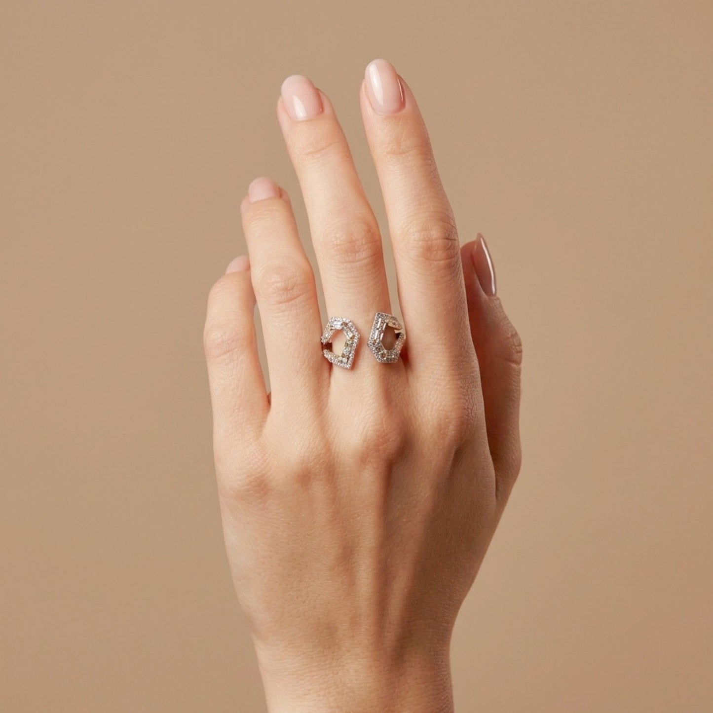 18K 1.38cttw Baguette & Round White Diamonds Ring
