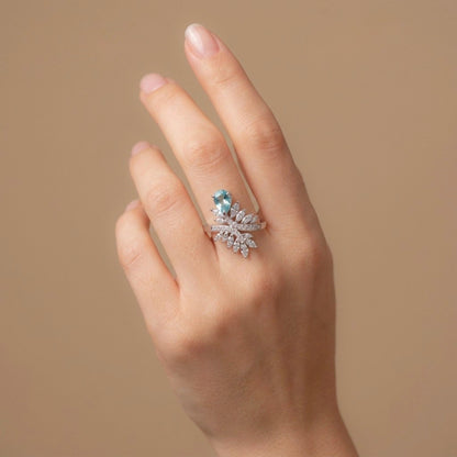 14K 1.13ct Pear Shape Paraiba 1.14cttw VS White Diamonds Ring