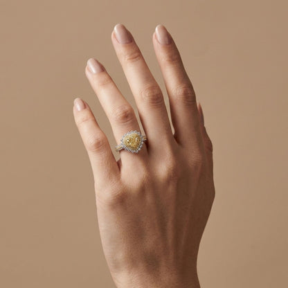 14K 1.50ct Heart Shape VS Yellow Diamond 1.32cttw VS Yellow & White Diamonds Ring