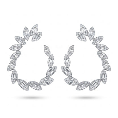 18K 2.53cttw Baguette & Round White Diamond Earrings