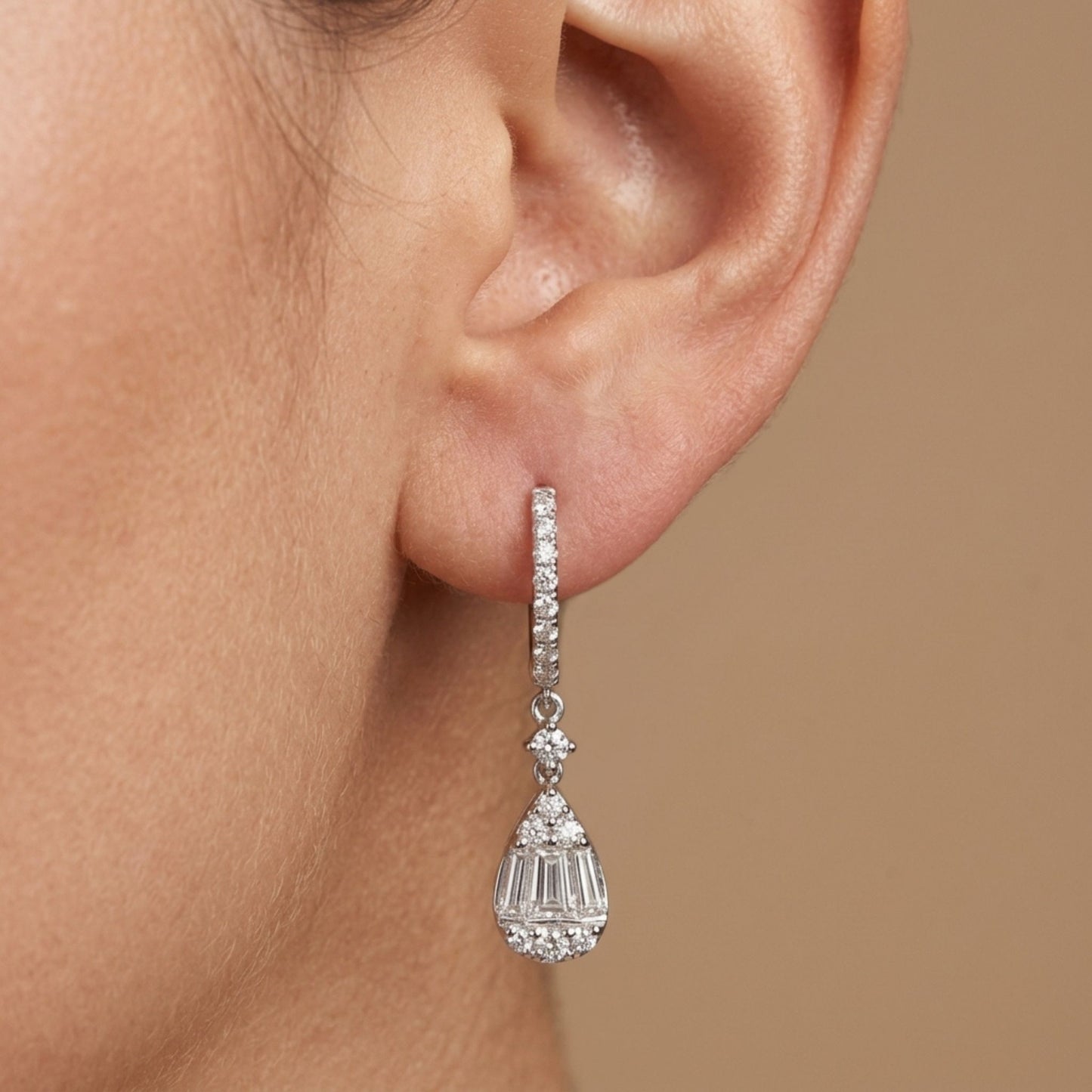 18K 0.87cttw Baguette & Round White Diamonds Drop Earrings