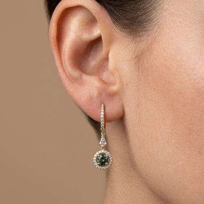18K 0.84cttw Round Alexandrite 0.52cttw VS White Diamonds Drop Earrings
