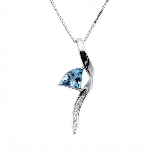 18K 1.23ct Fancy Cut Santa Maria Aquamarine 0.06cttw White Diamonds Necklace