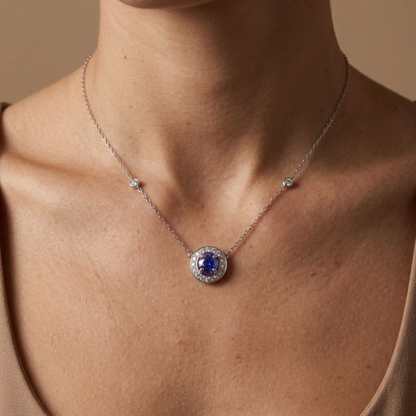 14K 0.60ct Round Blue Wing Tanzanite 0.33cttw VS White Diamonds Necklace
