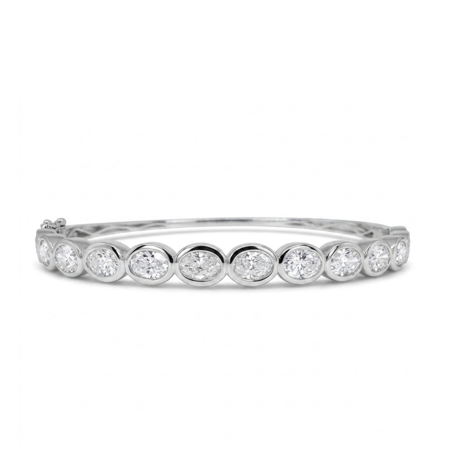 14K gold 4.53cttw oval VS white diamond bangle bracelet