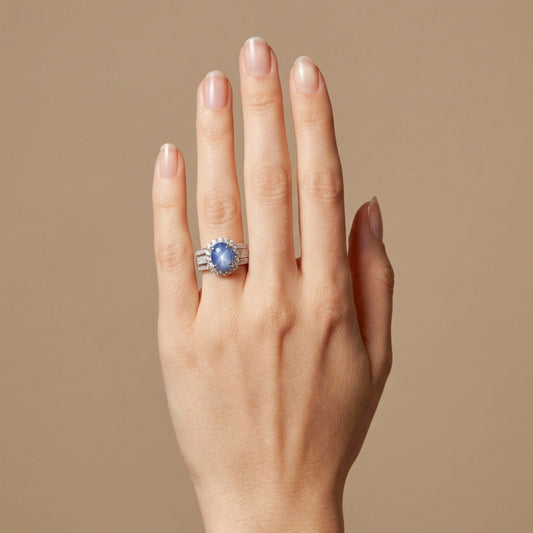 14K 2.79ct Oval Star Sapphire 1.22cttw White Diamonds Ring