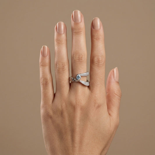 18K 0.31ct Round White Diamond 0.55cttw White Diamonds Ring