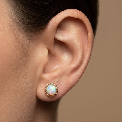 18K 1.60cttw Round Crystal Opal Stud Earrings