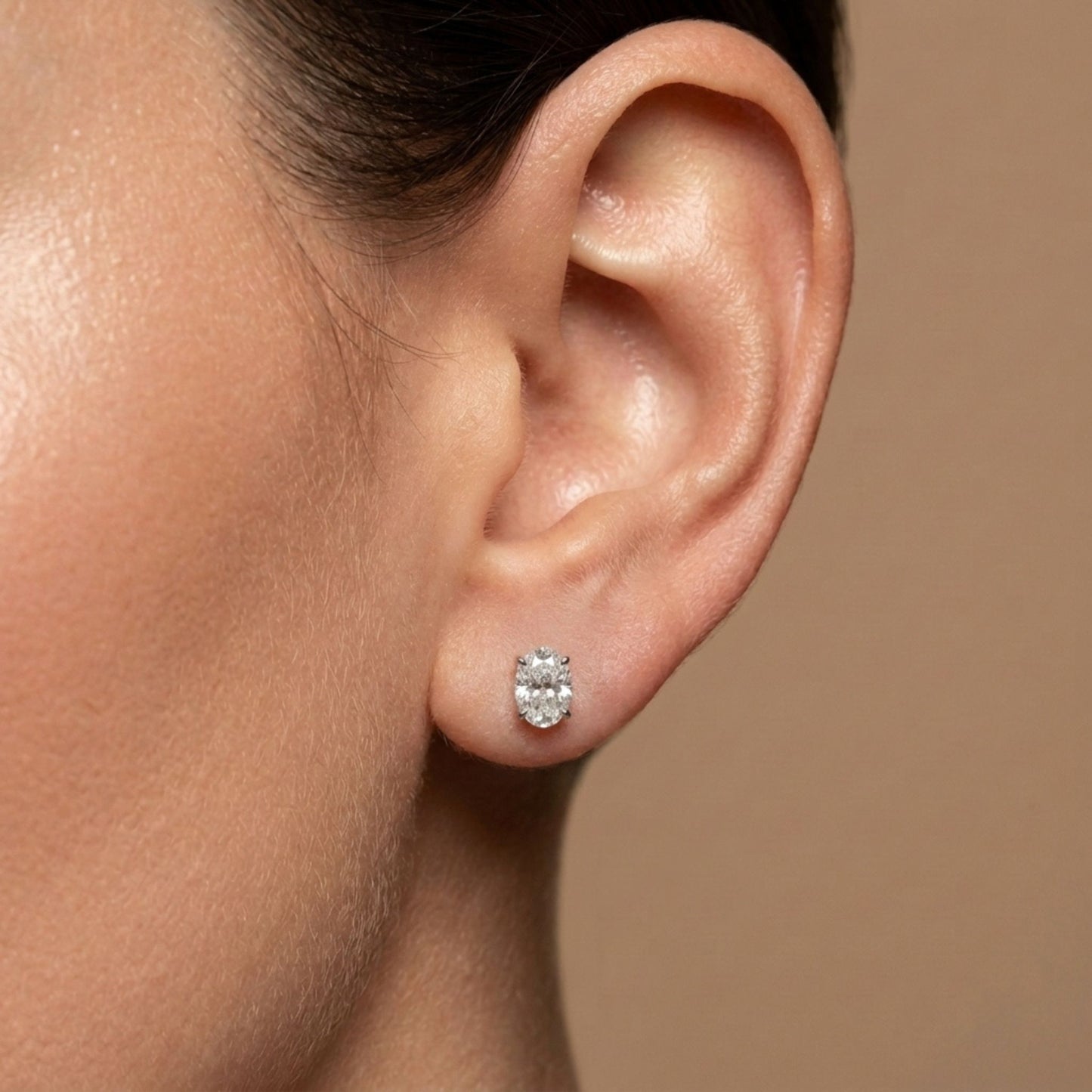 14K 1.00cttw Oval VS White Diamond Solitaire Stud Earrings