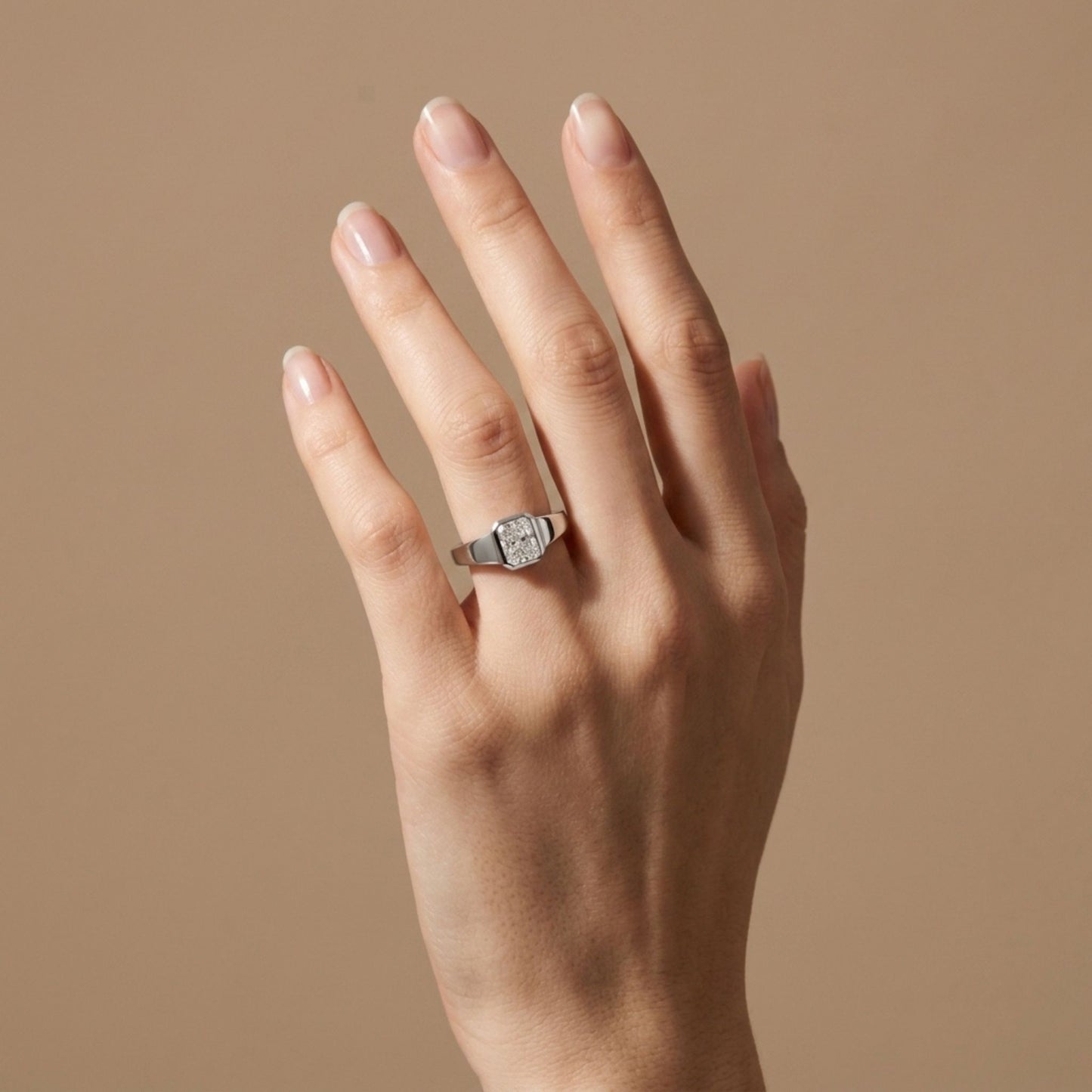 14K 1.00ct Radiant Cut VS White Diamond Ring