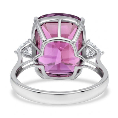 14K gold pear shape kunzite ring with trilliant VS white diamonds