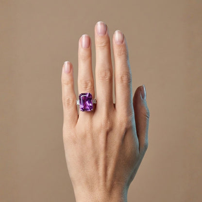 14K 25.55ct Radiant Kunzite 0.50cttw Baguette VS White Diamond Ring