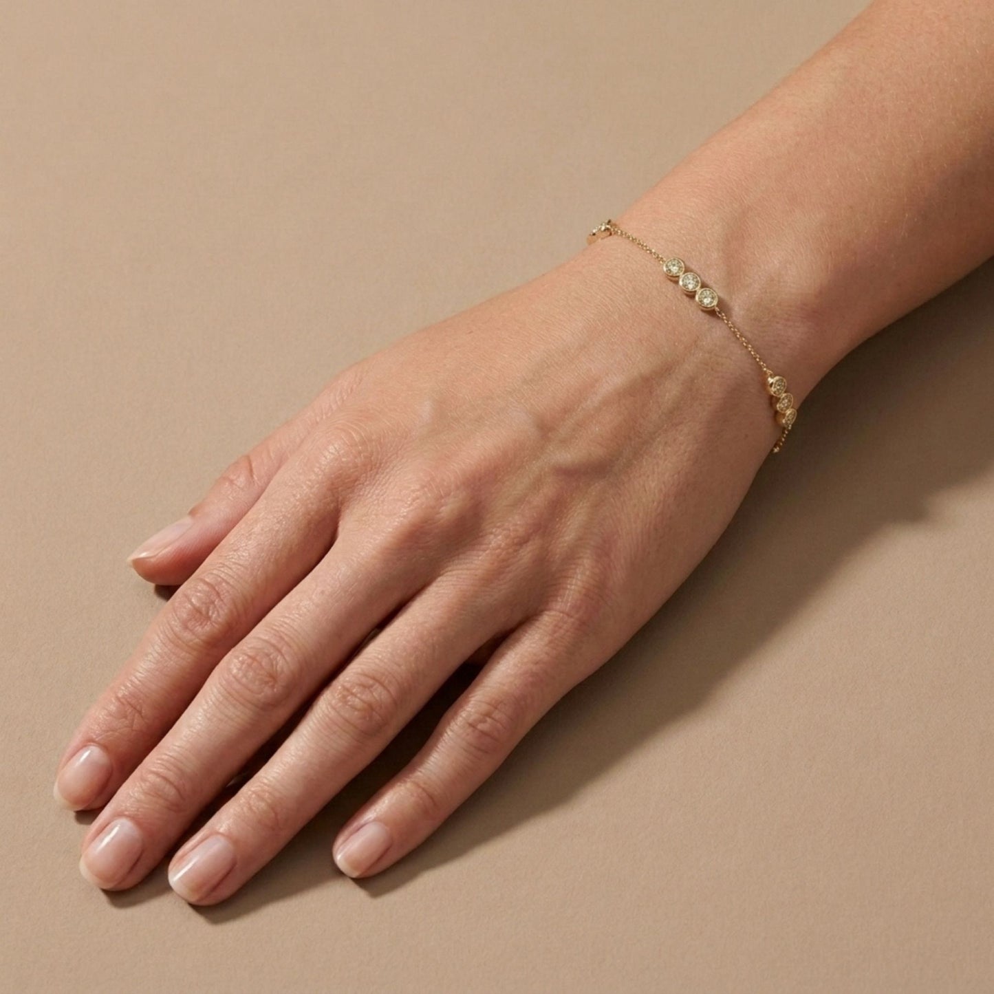 14K 2.00cttw Round VS Light Yellow Diamond Station Bracelet