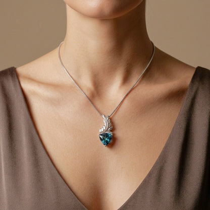 18K 5.03ct Trilliant Blue Zircon 0.30cttw White Diamonds Necklace