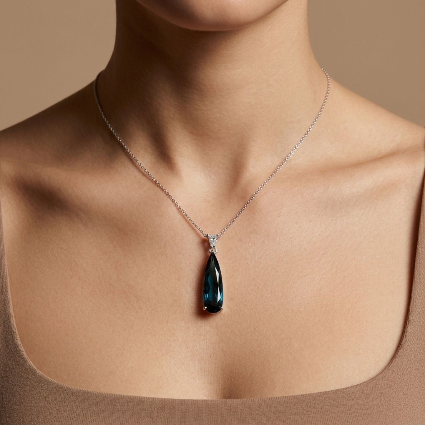 14K 4.36ct Pear Shape Indicolite 0.12ct Fancy Cut VS White Diamond Pendant