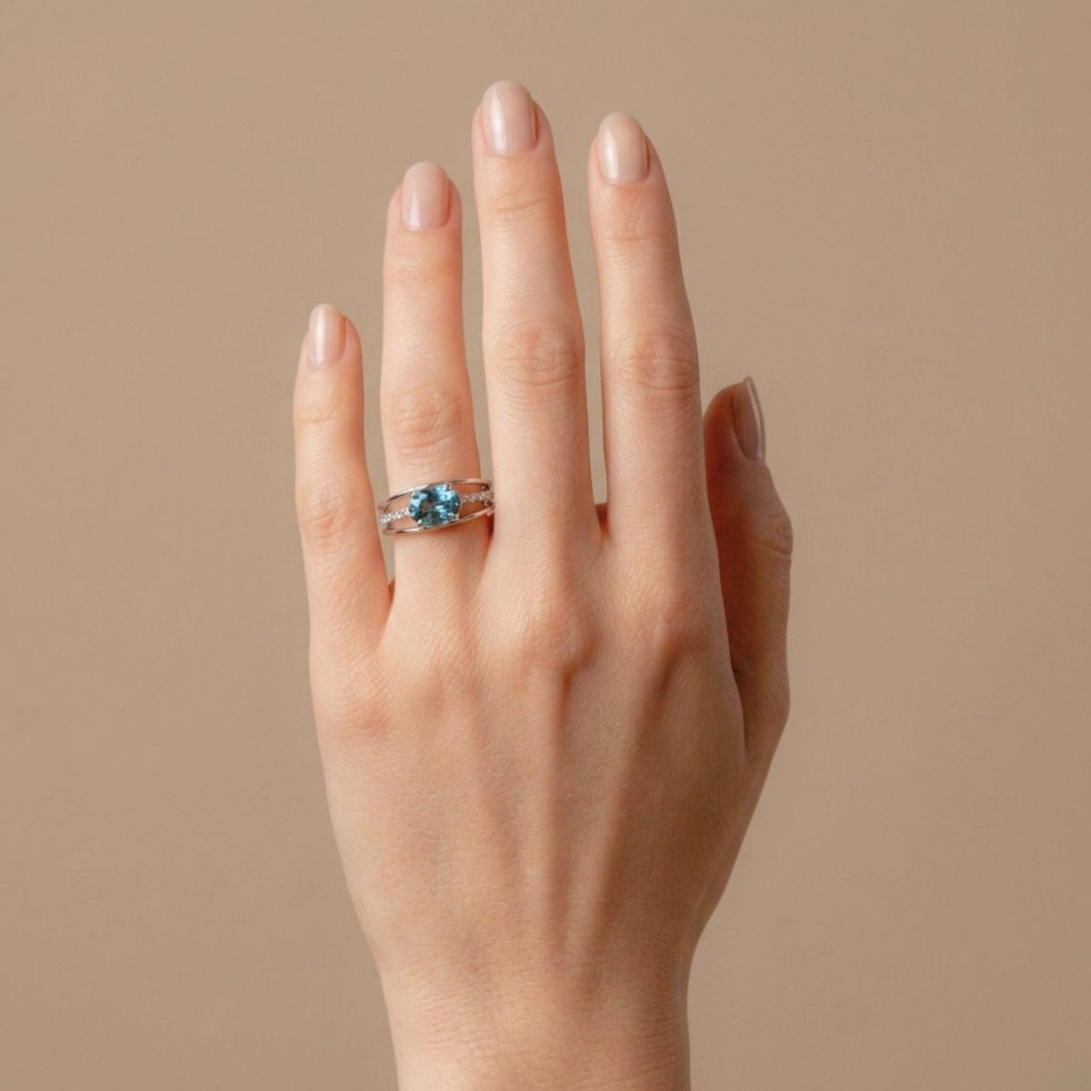 14K gold 1.74ct oval blue zircon ring with VS white diamonds