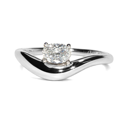 14K 0.38cttw Oval VS White Diamond Ring