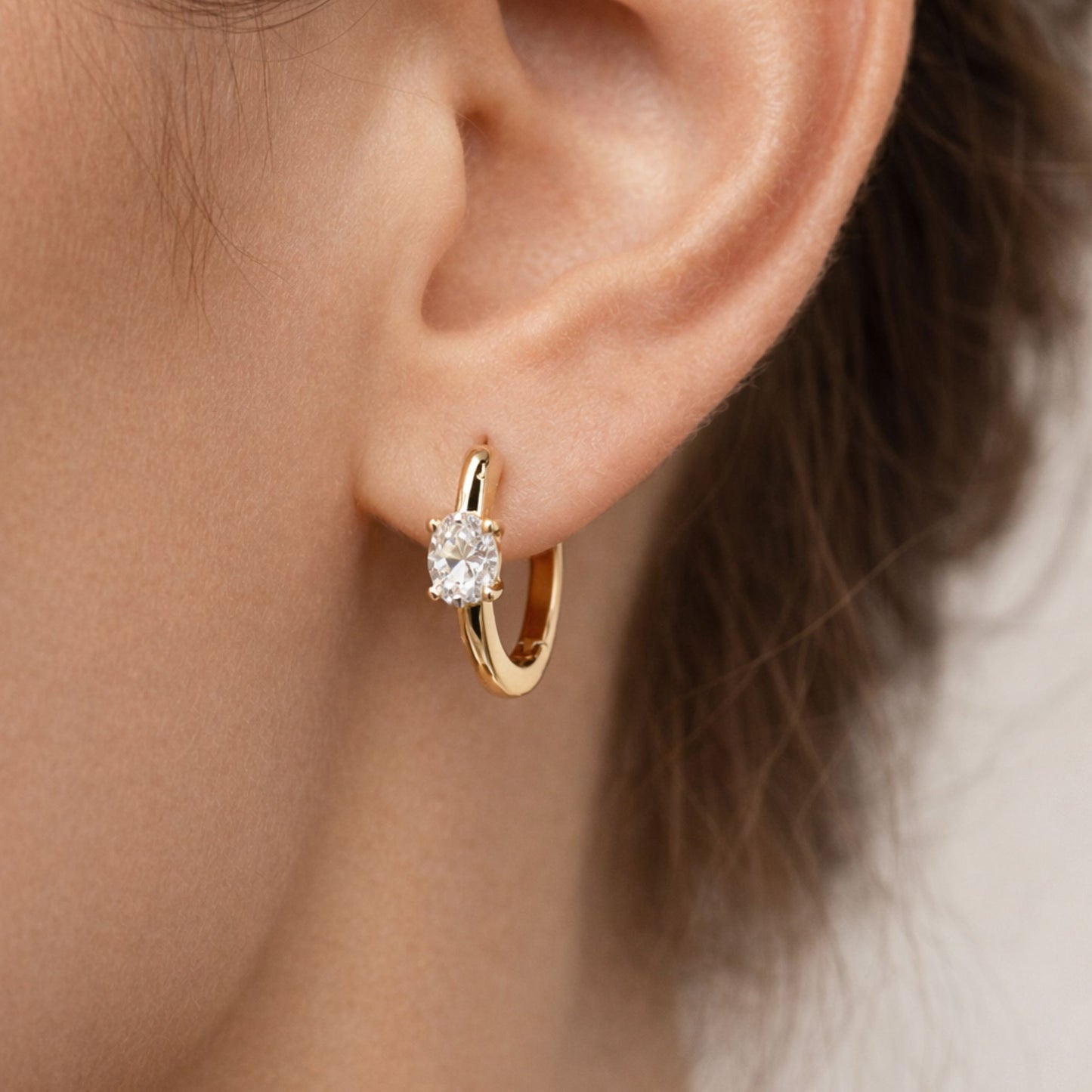 14K 0.50cttw Oval VS White Diamond Huggie Earrings