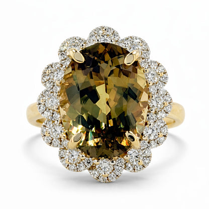 14K 9.05ct Oval Color Change Diaspore 0.84cttw VS White Diamonds Ring