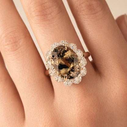 14K 9.05ct Oval Color Change Diaspore 0.84cttw VS White Diamonds Ring